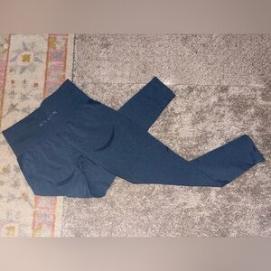 NVGTN Solid Seamless Leggings